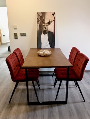 Comfort Apartment, 2 Bedrooms | In-room dining - Dom-i-ziel Apartments (St. Blasien)