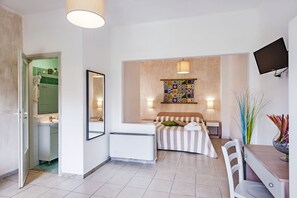 Habitació bàsica, cuina bàsica (Stanza al Mare Tipologia B) | Bressols i roba de llit 