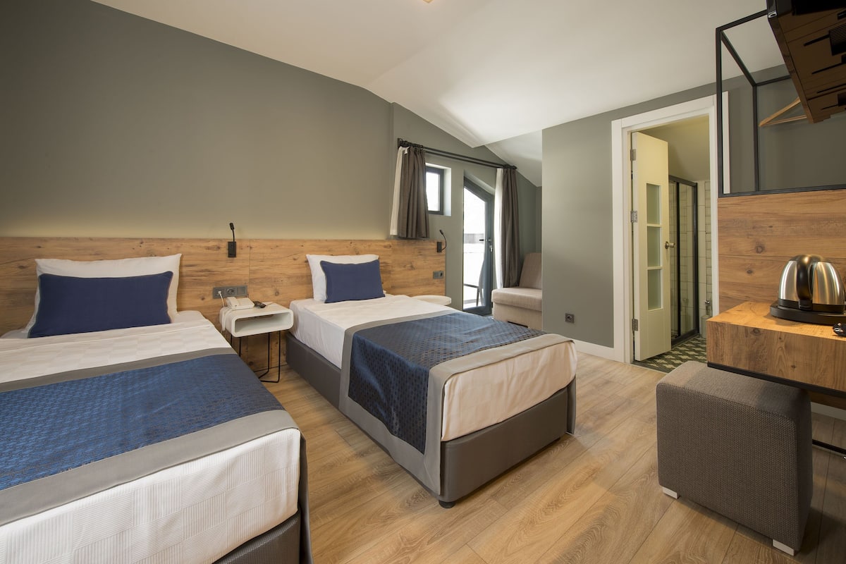 family studio suite | 1 bedroom, egyptian cotton sheets, premium bedding, down duvets