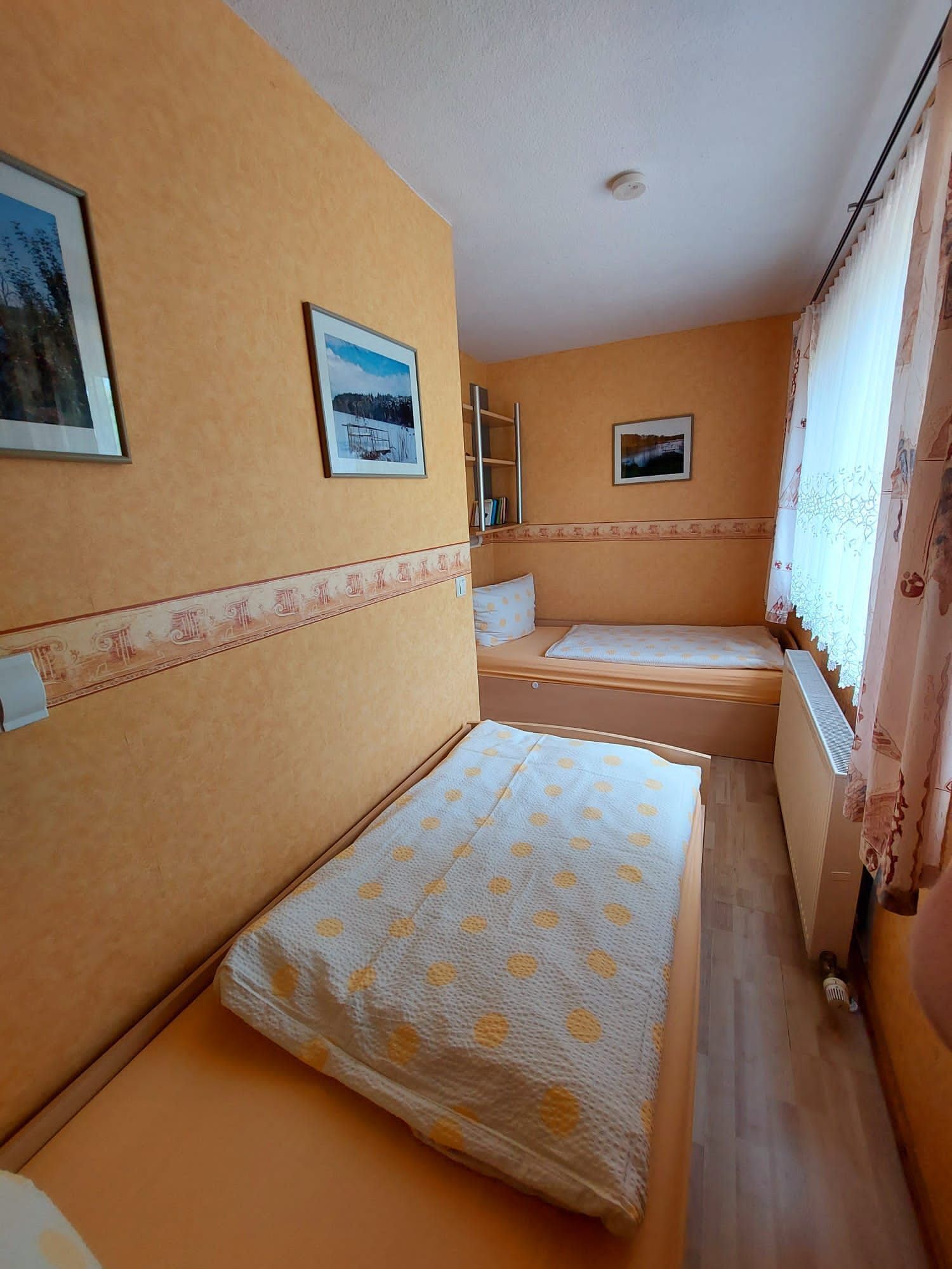 2 Schlafzimmer, Zimmersafe, Reisekinderbett, WLAN