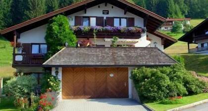 Holiday flat Christl in Reit im Winkl - Car park