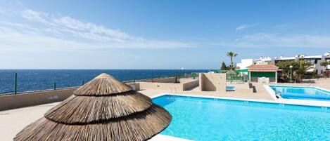 Outdoor pool, sun loungers