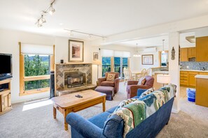 TV, fireplace, DVD player, stereo