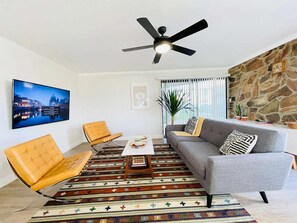 TV, music library - Walkable Old Town Scottsdale, Heated Poolside Mid Century Condo. (Scottsdale)