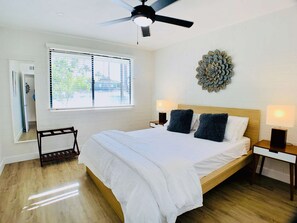1 habitación, tabla de planchar con plancha, cuna de viaje y wifi 