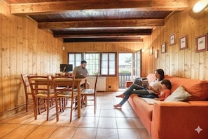 Apartment, 2 Bedrooms (Ronco 2) | Living area