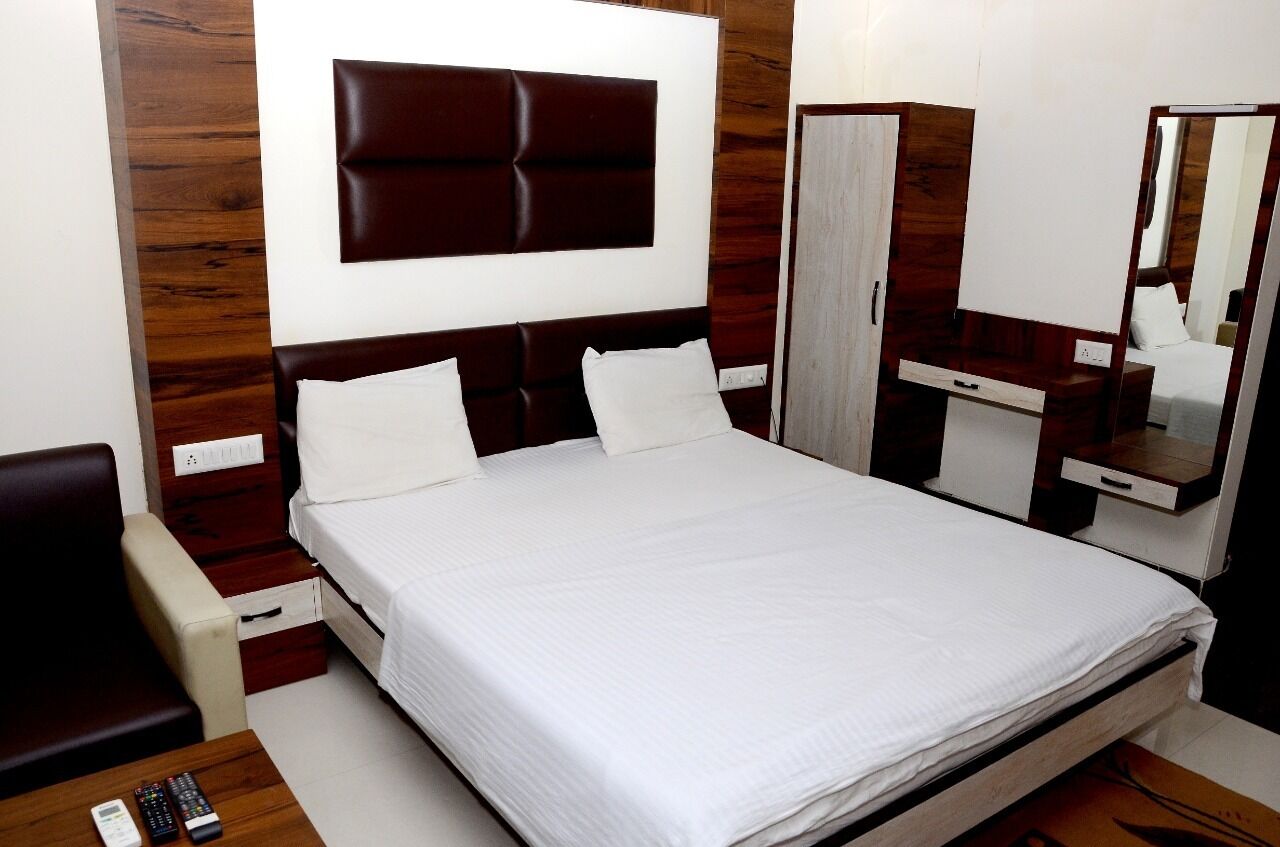 SUPER DELUXE AC ROOM | 免費 Wi-Fi