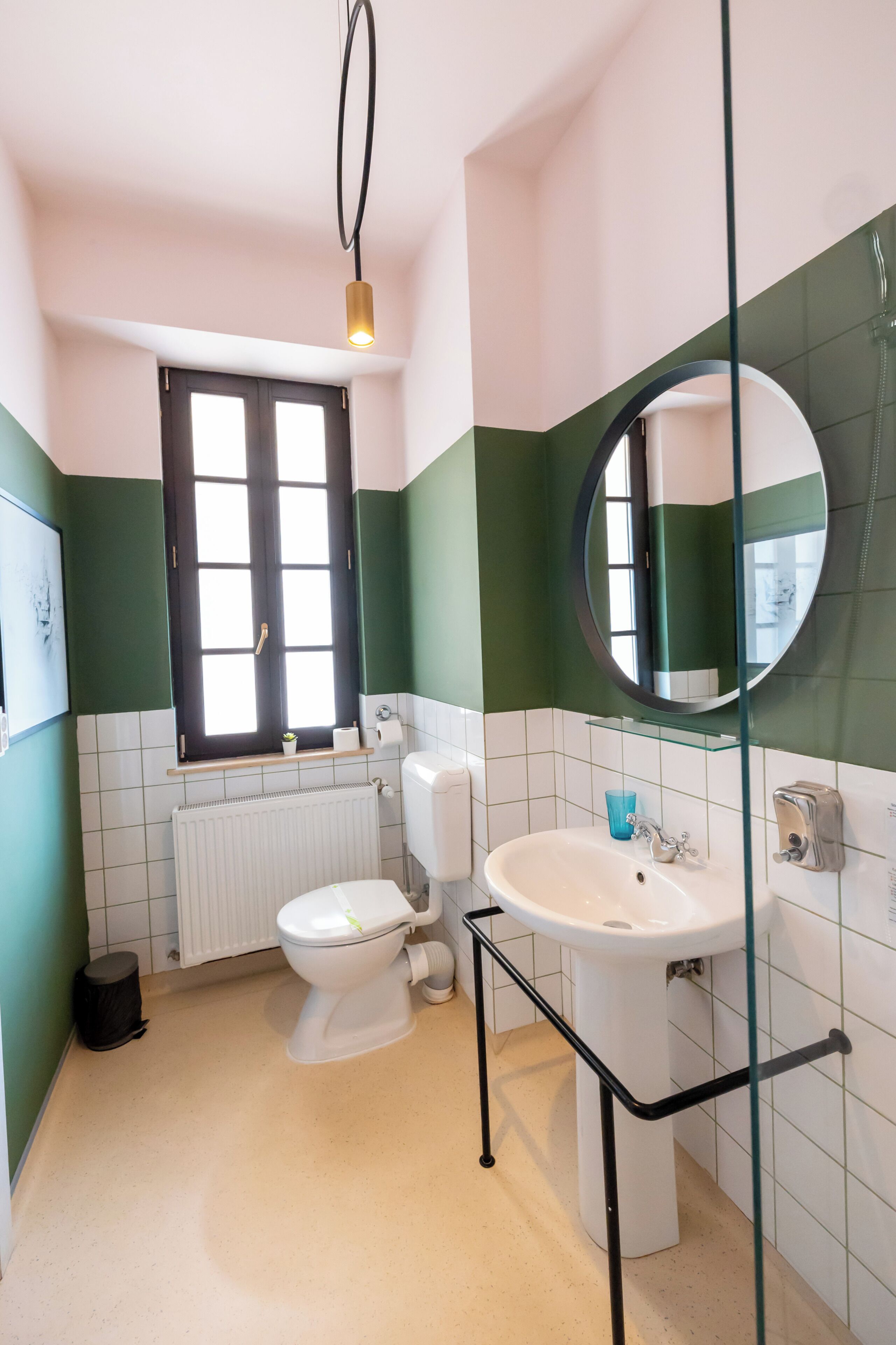 Senior Studio Suite | Bathroom