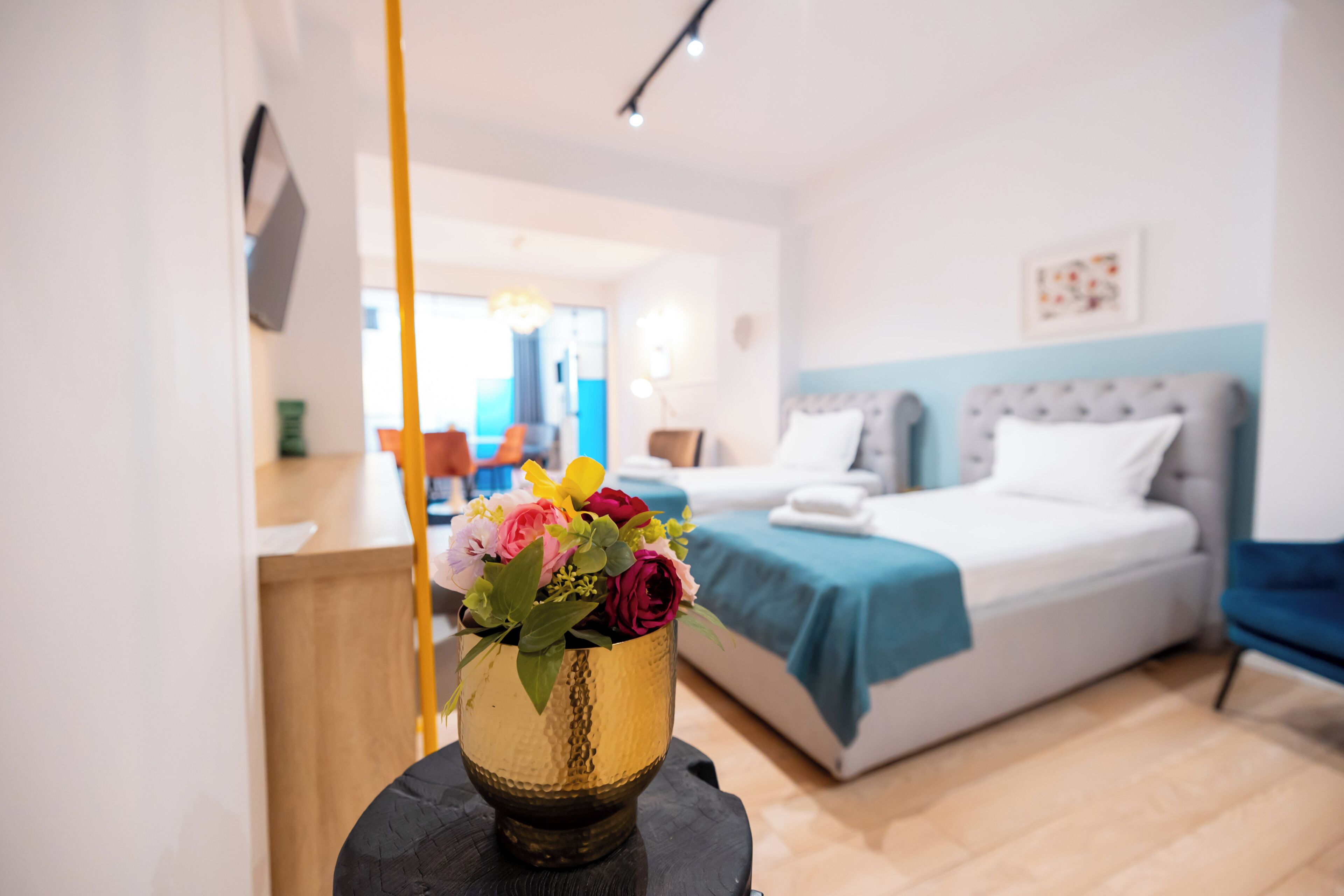 Senior Studio Suite | Minibar, blackout curtains, soundproofing, free WiFi