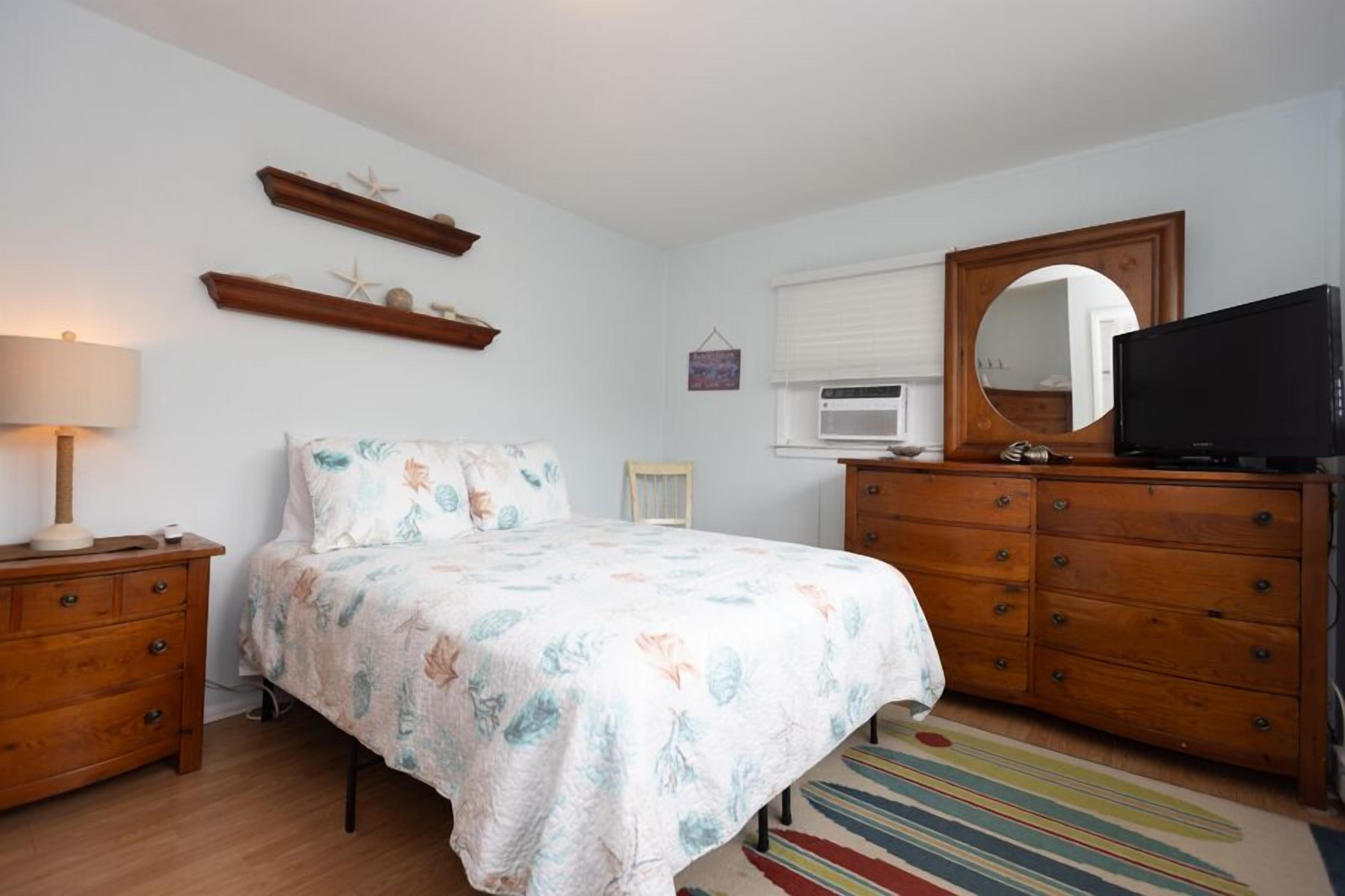 4 chambres, fer et planche à repasser, lit de bébé portatif, Wi-Fi