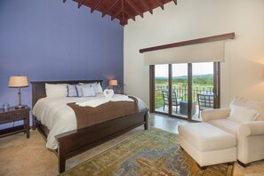 Talo, 4 makuuhuonetta | 4 makuuhuonetta, ilmainen Wi-Fi