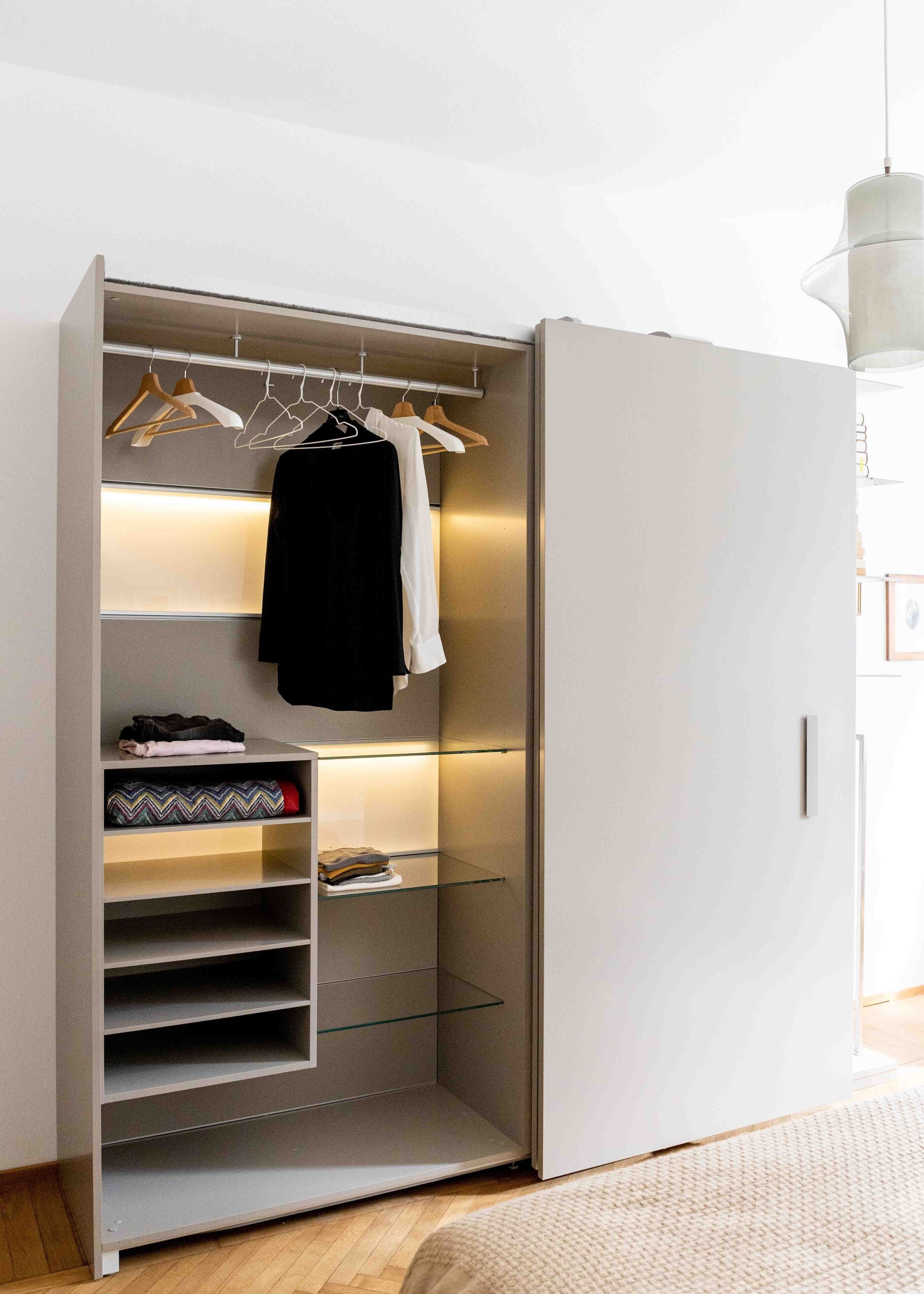 2 chambres, coffres-forts dans les chambres, bureau