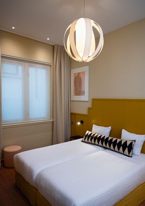 Standard Twin Room | Minibar, in-room safe, individually decorated, individually furnished - The Times Hotel (Amsterdam)
