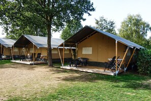Family Tent - Safaritent at Camping De Gronselenput (Wijlre)