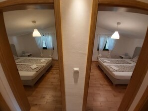 3 bedrooms, desk, soundproofing, iron/ironing board
