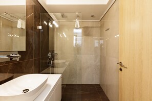 Superior Studio, Sea View | Bathroom | Hair dryer, towels, soap, shampoo