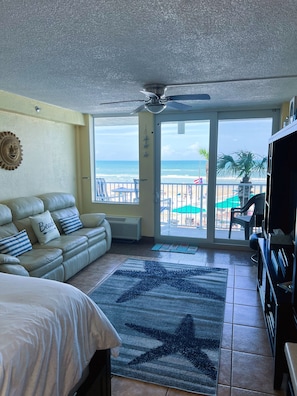 TV, ping pong - Salty ~ Wishes ~ Oceanfront Condo (Daytona Beach)