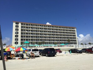 Exterior - Salty ~ Wishes ~ Oceanfront Condo (Daytona Beach)
