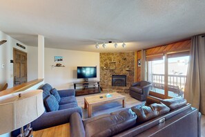 TV, fireplace, DVD player