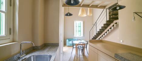 Apartment, 2 Bedrooms | Private kitchen