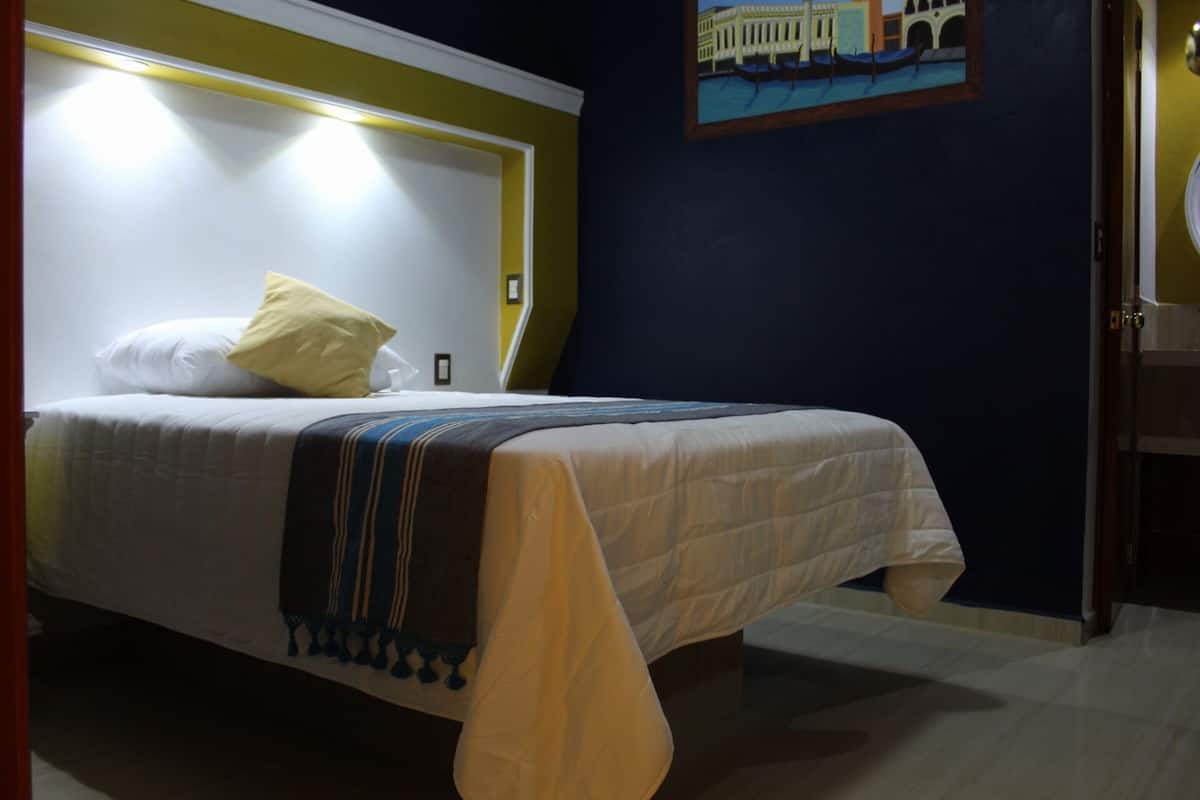 Wifi gratis y ropa de cama