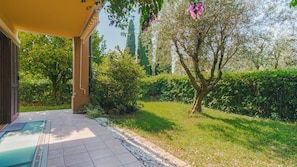 Terrace/patio - Colombare Suite - Two Bedroom Apartment, Sleeps 3 (Sirmione)