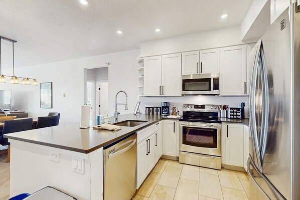 Fridge, microwave, oven, stovetop