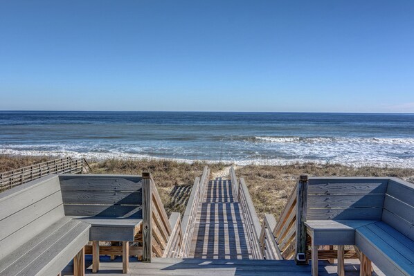 Beach nearby, sun loungers
