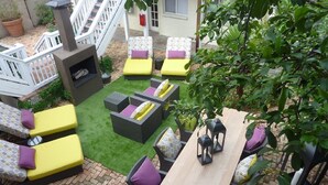 Courtyard - Greenhouse Villa (Dallas)