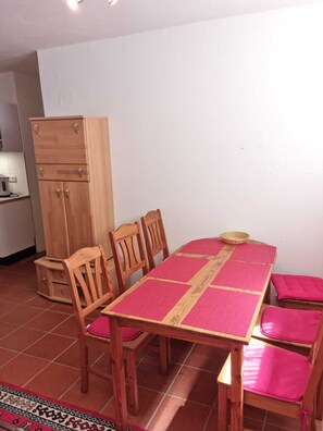 Dining - U1, vacation apartment for up to 6 people (Kellenhusen (Ostsee))