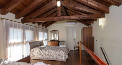 "CA' RAFFAELLO" lovely house near Venice