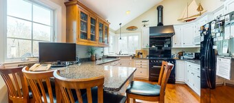 Stylish Orleans home with spacious deck - near bay & ocean beach