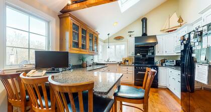 Stylish Orleans home with spacious deck - near bay & ocean beach