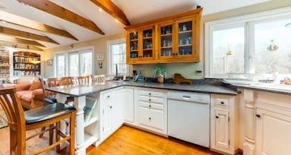Stylish Orleans home with spacious deck - near bay & ocean beach