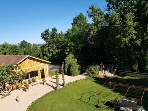 Outdoor dining - LE MANOIR DU THOURON (Saint-Sulpice-la-Pointe)