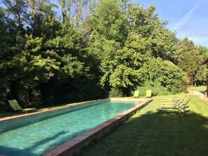 Outdoor pool - LE MANOIR DU THOURON (Saint-Sulpice-la-Pointe)