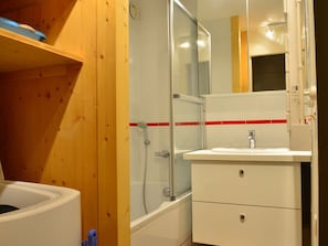 Bathroom - Apartment for 6 - near slopes & shops, free parking (La Plagne Montchavin Les Coches)