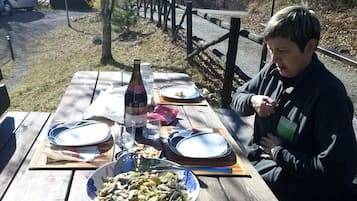 Outdoor dining
