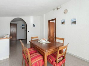 Dining - A welcoming retreat in the woods of the Apennines: Family Suite or for a group (Compiano)