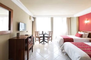 Room - Casablanca Hotel (Casablanca)