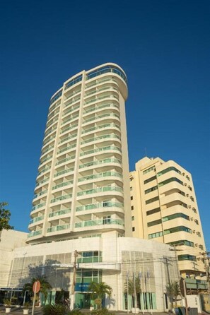 Exterior - Golden Tulip Macae (Macaé)