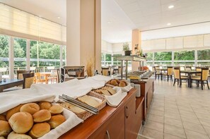 Dining - Gloria Saints Constantine And Helena (Varna)