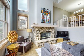 TV, fireplace, DVD player