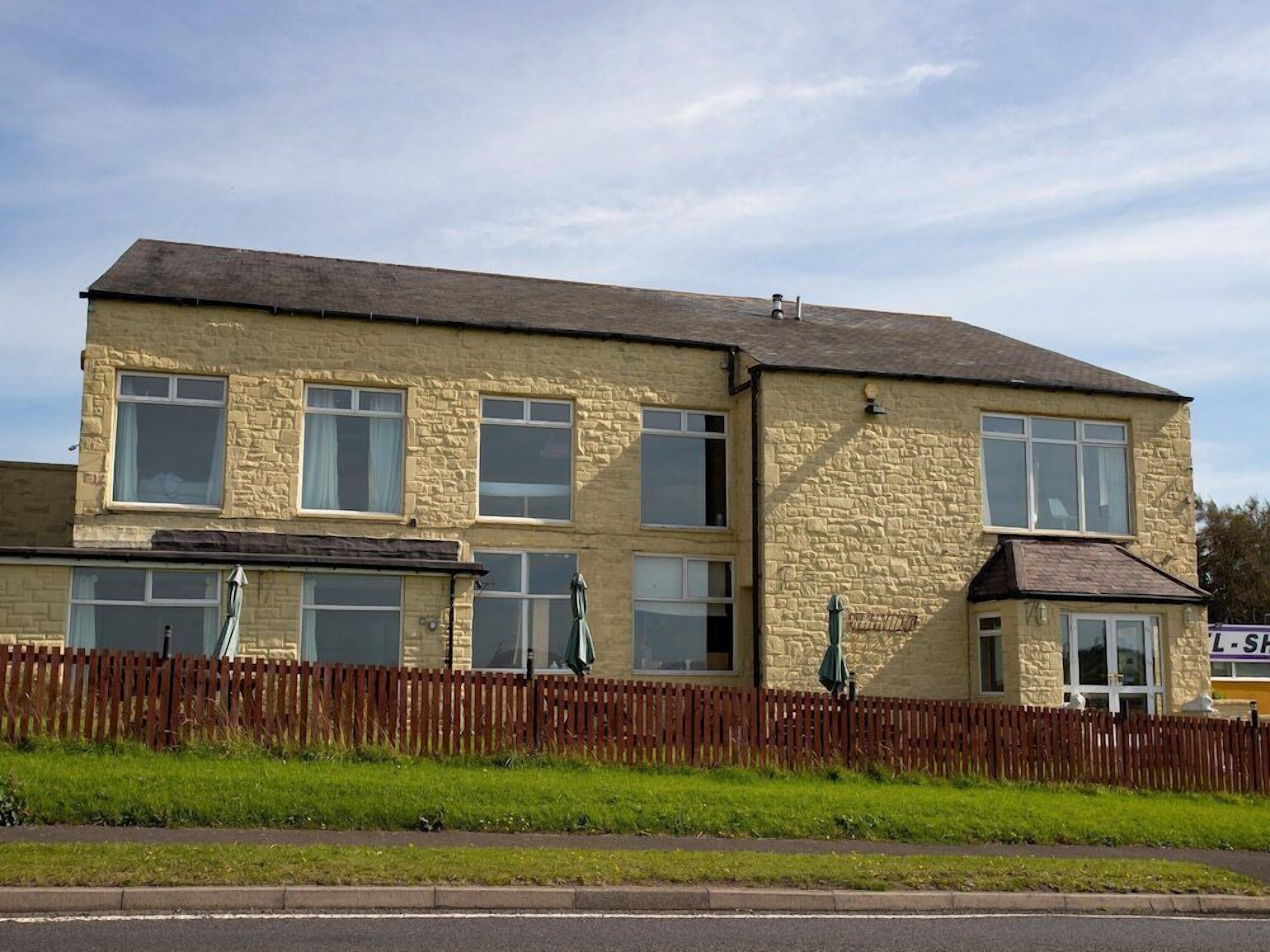 المنشأة من الخارج