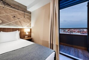 Room - Exe Saldanha (Lisbon)