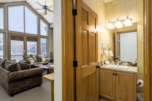 Unclassified image, 4 of 24, button - Spacious bright retreat with mountain views and shared pool/hot tub (Steamboat Springs)