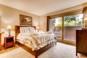 2 bedrooms, iron/ironing board, Internet, bed sheets