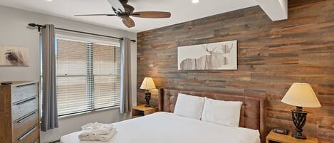 2 bedrooms, iron/ironing board, Internet, bed sheets