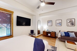 Iron/ironing board, WiFi, bed sheets, wheelchair access