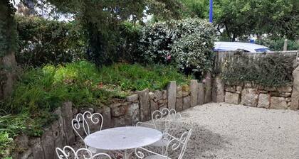 Port Manech Yellow House near beach South Finistère Pont-Aven Quimper